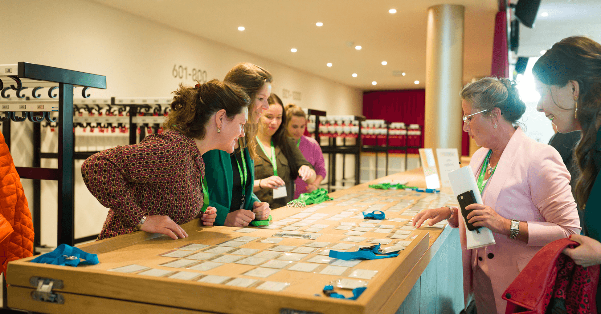 Mensen bij de Werkplaats van 30 mei