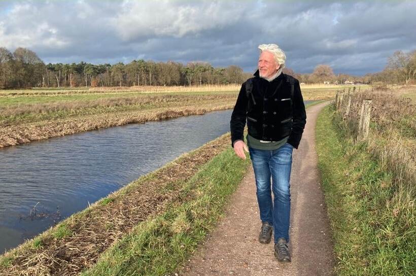 Theo Vogelzang wandelt in natuurgebied